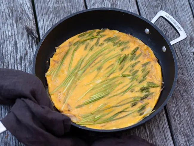 Forest asparagus omelet
